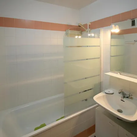 Quarto Vip Para 2 Na Caparica منزل للإقامة